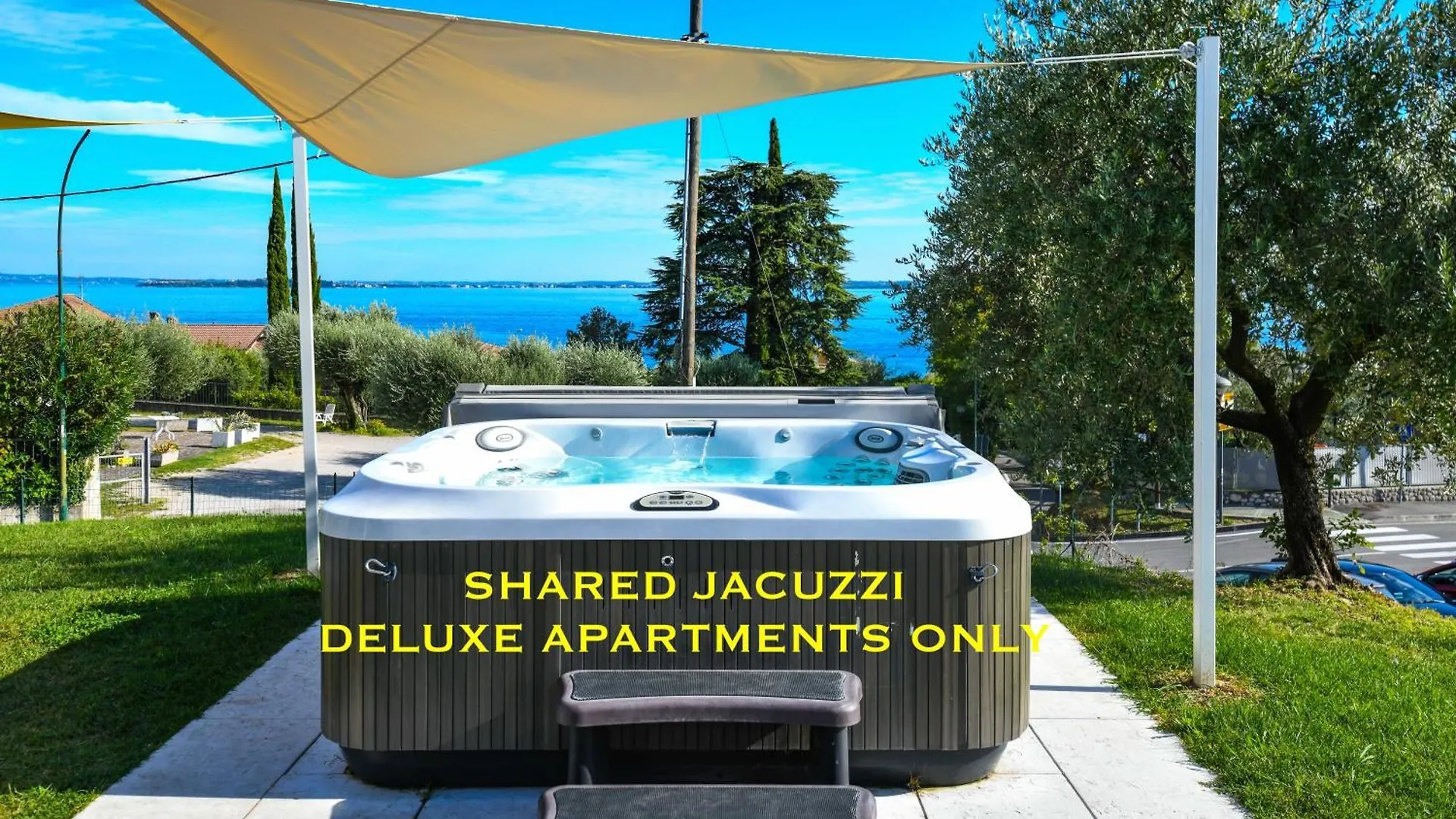 Aparthotel Relais Rosa Dei Venti -Ciao Vacanze- Moniga del Garda